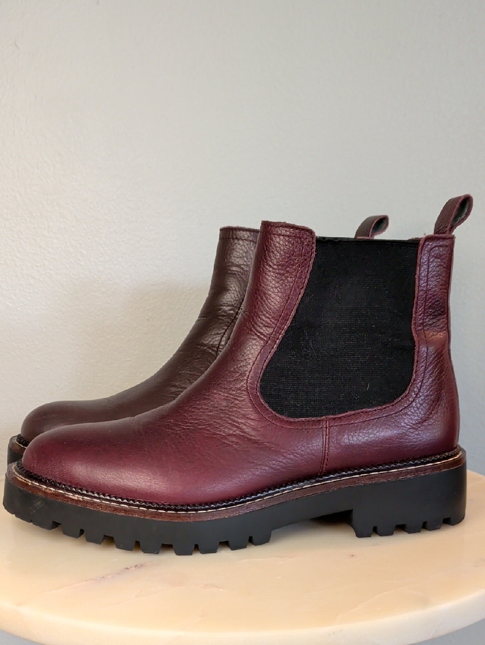 Caslon Reddish Brown Chelsea Boots